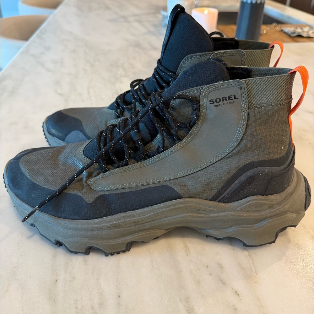 Sorel Olive Green and Black Waterproof Men's Boots